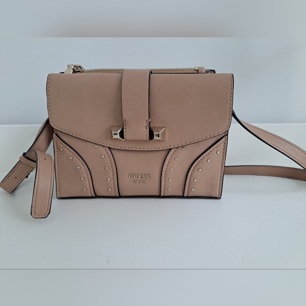 Guess leather tan purse